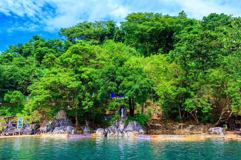 Coron, Maquinit Hot Springs
